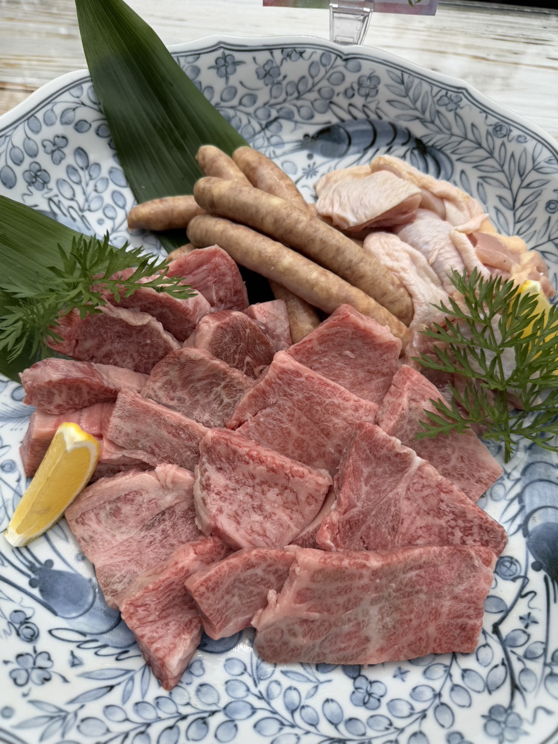 【いこふる】網の上がパッと華やぐ、特選肉のプレミアム盛り合わせ